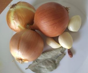 cebolla y ajo para patatas riojanas