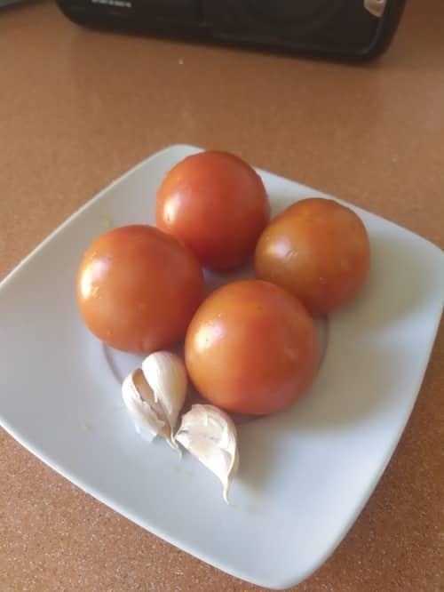 potaje de vigilia olla vapor tomates y ajo